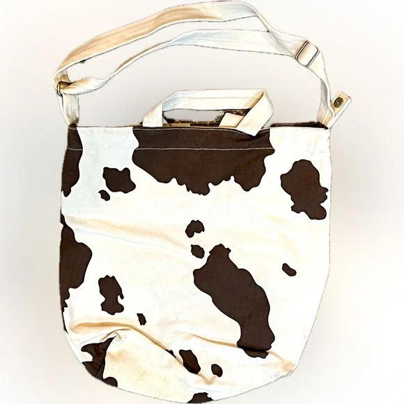 Baggu duck bag in cow print